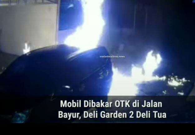 Sebuah Mini Bus di Delitua di Bakar OTK, Kejadiannya Terekam CCTV