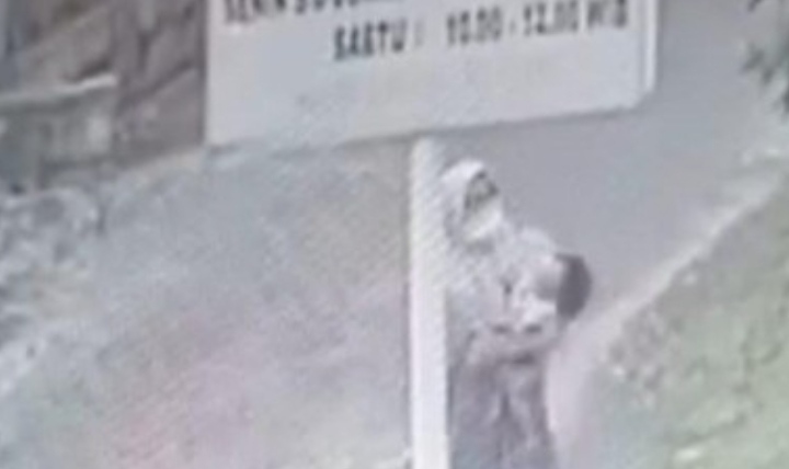 Viral Wanita di Medan Terekam CCTV Jewer Anak Tetangga, Ibunya Lapor Polisi