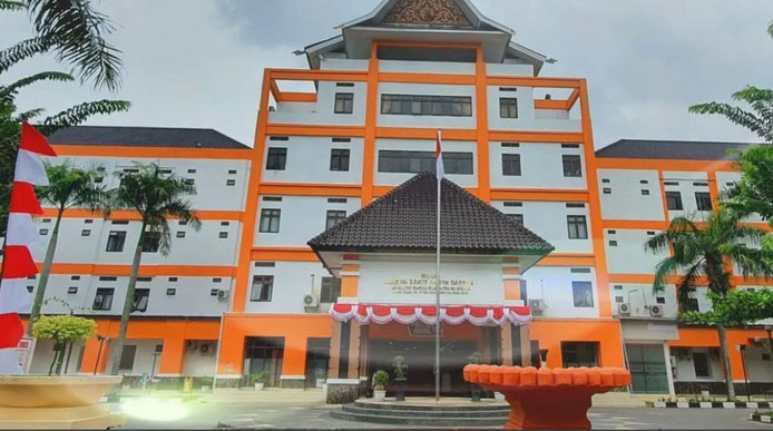 Diduga Depresi, Pasien Nekat Lompat dari Lantai 2 Rumah Sakit di Mandau Riau