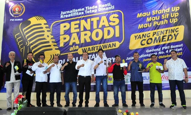 Pentas Parodi Ala Wartawan PWI Sumut Sukses