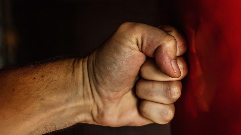 Polisi Diduga Tak Berani Tangkap Eks Ketua PAC Demokrat Tersangka Kasus Penganiayaan