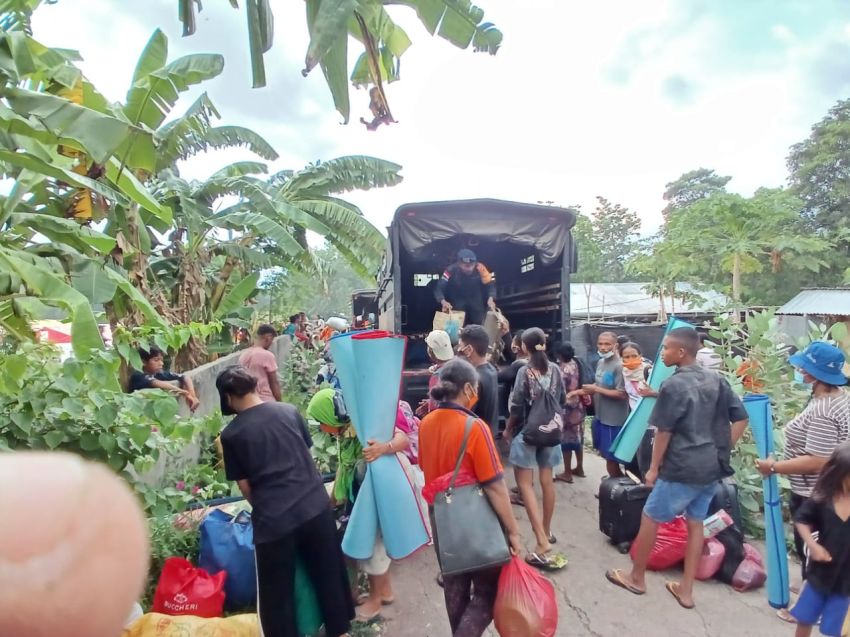 Pengungsi Rrupsi Gunung Lewotobi Mencapai 6.489 Jiwa, 457 Warga Mengungsi ke Kabupaten Sikka