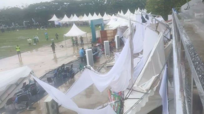 Arena Panahan PON XXI di Aceh Porak Poranda Dihantam Angin Kencang, Tenda Robek, Kompetisi Ditunda