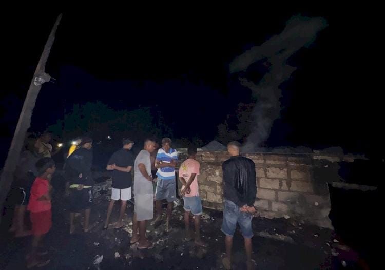 Pengasapan Kopra Milik Warga Rote Ndao Terbakar