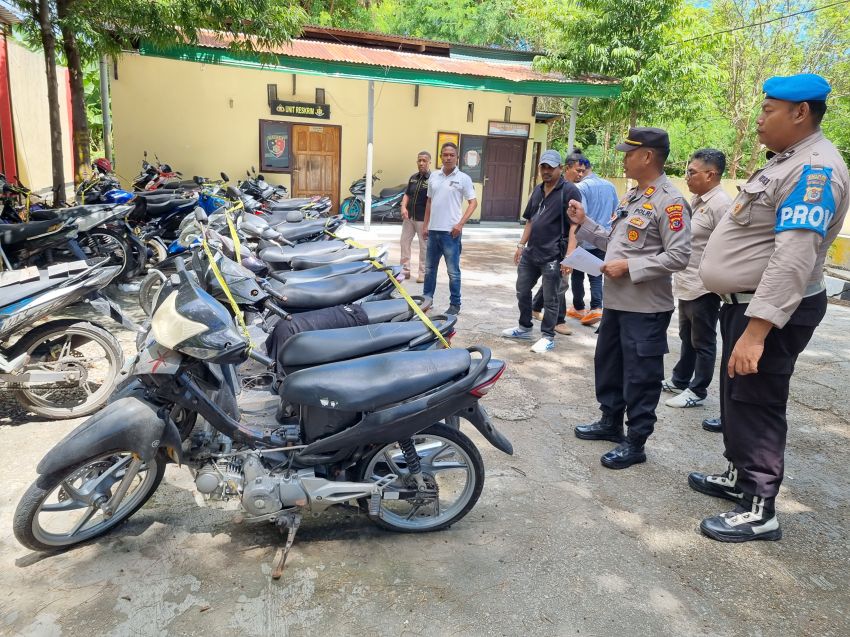 Puluhan Sepeda Motor Bermasalah 'Parkir' di Polsek Kota Lama, Kapolsek Siap Kembalikan kepada Pemilik