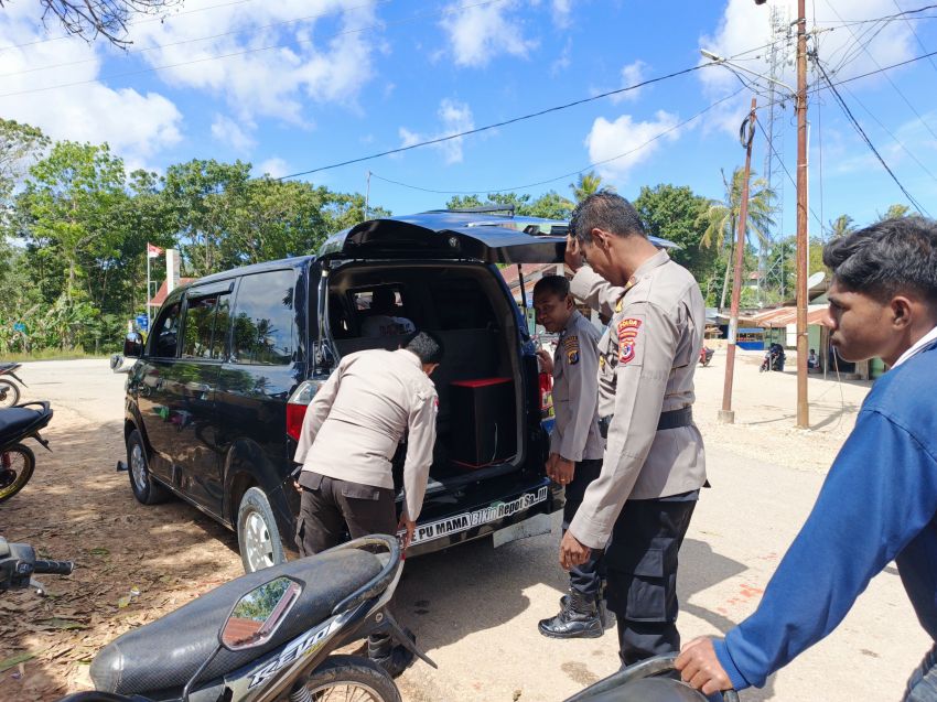 Gelar Operasi Pekat, Polsek Amanatun Selatan Sambangi Pusat Keramaian Dan Lokasi Rawan Tindak Pidana