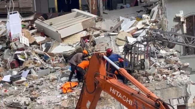 Korban Ketiga Ledakan Rumah Mewah di Grand Polonia Medan Ditemukan Tewas, Operasi SAR Resmi Ditutup